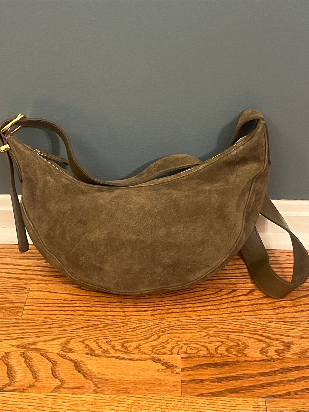 Madewell Green Hobo Bag with Adjustable Strap - Picture 2 of 8